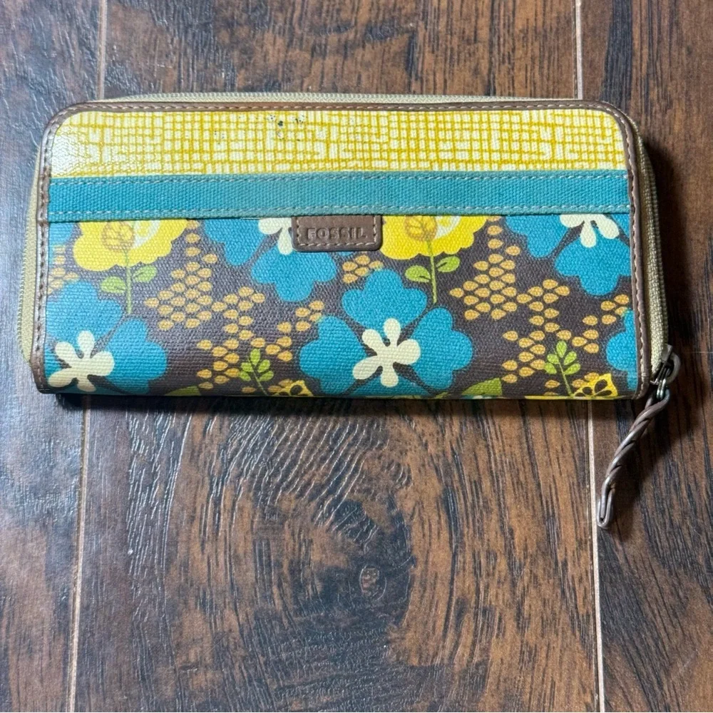 Fossil Floral Zip-Around Wallet | Canvas & Leather‎ | Vintage Style